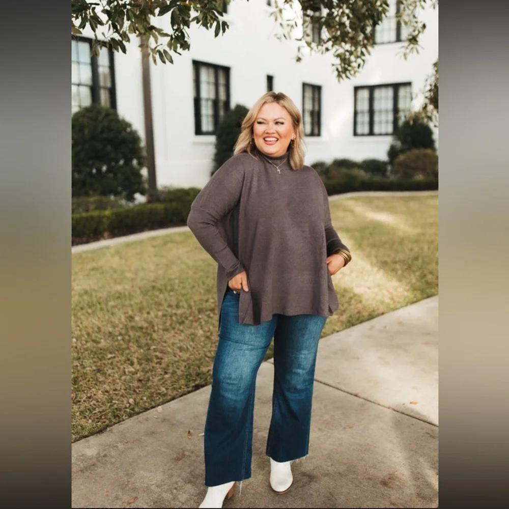 Charcoal Mock Neck Side Slit Oversized
Knit Top - Picture 4 of 6
